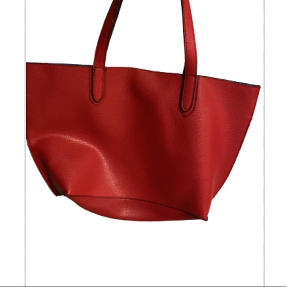 NWOT TUTILO New York perforated tote with pouch - Picture 2 of 12